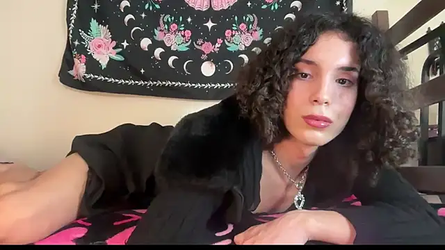 Snapshot of KatValentine222 chatting on 01-24-25, 10:08 KatValentine222 online show from 01-24-25, 10:08