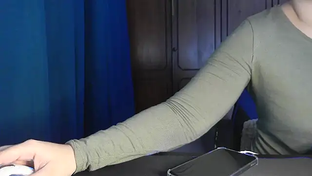 bunnyfox420 online show from 12-16-25, 05:18