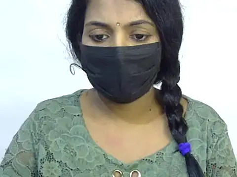 Snapshot of Reddy_Trisha chatting on 01-25-25, 06:46 Reddy Trisha online show from 01-25-25, 06:46