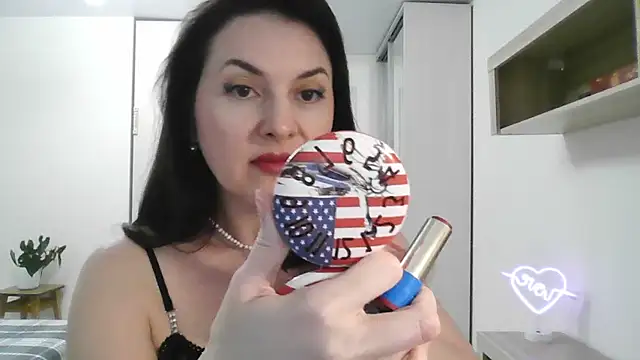 Victoria Glam online show from 02-06-25, 09:38