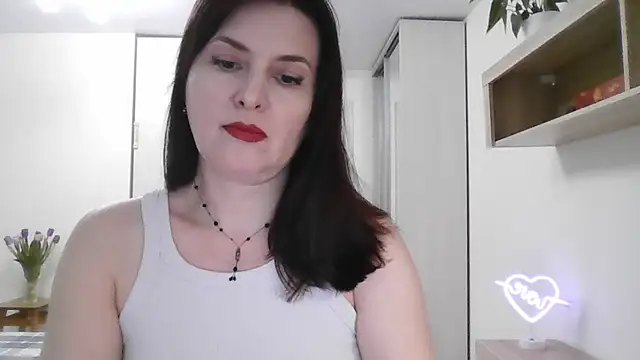 Victoria Glam online show from 03-09-25, 06:00