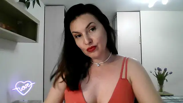 Victoria Glam online show from 03-10-25, 08:12