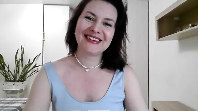 Victoria Glam online show from 09-12-25, 04:29