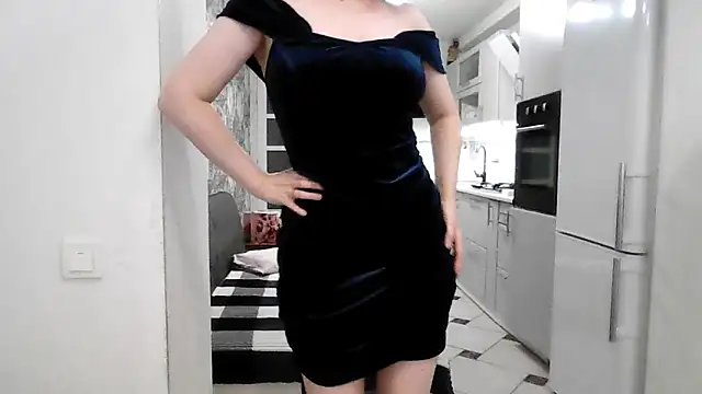 Victoria Glam online show from 11-30-25, 12:42