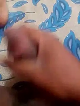 Snapshot of mhmia chatting on 10-28-25, 10:01 mhmia online show from 10-28-25, 10:01