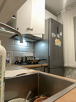 Donna Sun online show from 02-10-25, 06:35