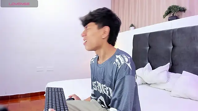 Snapshot of Im_Kael chatting on 01-28-25, 12:11 Im Kael online show from 01-28-25, 12:11