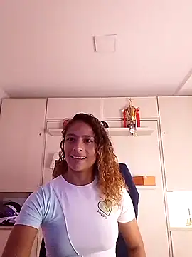 Zoedaniels online show from 03-04-25, 08:16