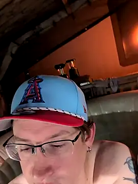 YourNotMySupervisor online show from 11-27-25, 06:37