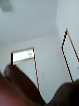 Snapshot of babyboy_tee chatting on 09-22-25, 02:52 babyboy tee online show from 09-22-25, 02:52