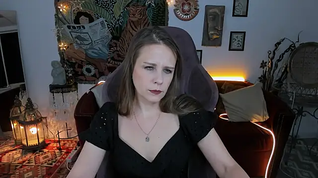 EmiliaBedy online show from 02-13-25, 09:09