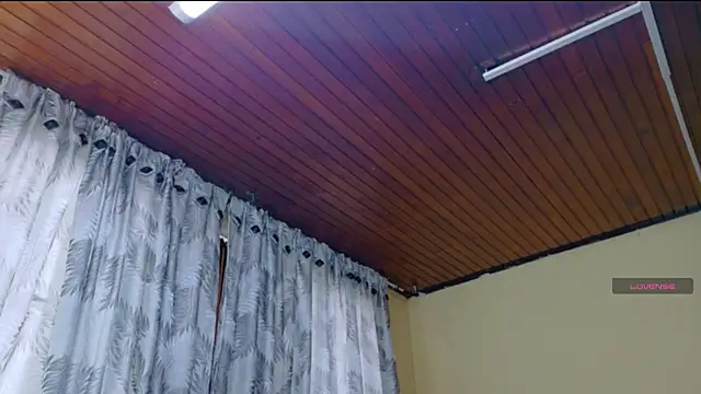 Snapshot of Sofii_cutee chatting on 01-09-26, 12:19 Sofii cutee online show from 01-09-26, 12:19