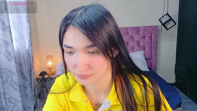 Snapshot of Sofii_cutee chatting on 02-03-26, 12:32 Sofii cutee online show from 02-03-26, 12:32