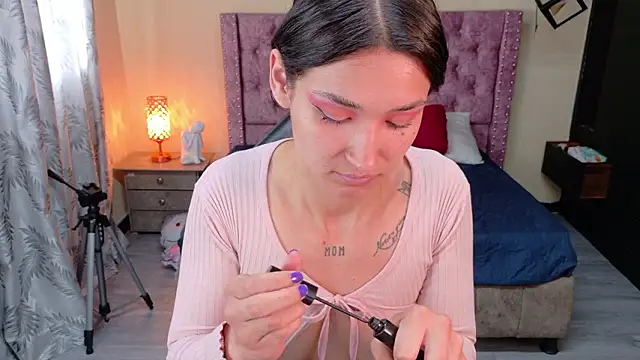 Snapshot of Sofii_cutee chatting on 02-05-26, 12:43 Sofii cutee online show from 02-05-26, 12:43