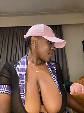 Boneca25 online show from 03-01-25, 06:54