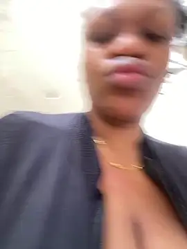 Boneca25 online show from 11-24-25, 09:20