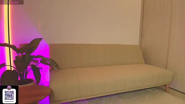 Mara Santoro online show from 11-07-25, 12:10