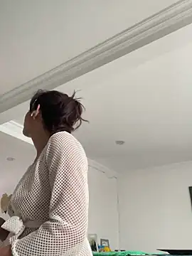 Snapshot of vicky__skinny_1 chatting on 03-20-25, 03:47 vicky  skinny 1 online show from 03-20-25, 03:47