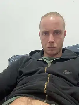 Snapshot of vikingodorado chatting on 03-20-25, 07:46 vikingodorado online show from 03-20-25, 07:46