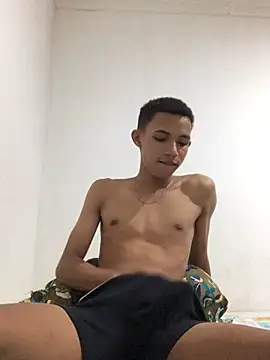 Alvarozzxv online show from 02-24-25, 02:51