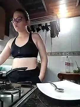 Vale Saenzz online show from 02-26-25, 01:11