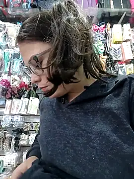 Vale Saenzz online show from 09-16-25, 07:26