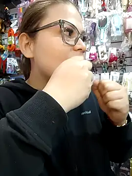 Vale Saenzz online show from 10-08-25, 08:28