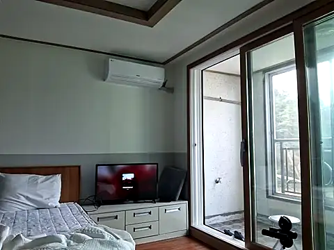 Snapshot of Doh728 chatting on 03-07-25, 11:49 Doh728 online show from 03-07-25, 11:49