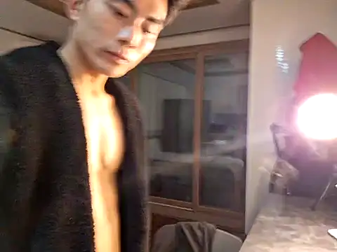 Snapshot of Doh728 chatting on 03-10-25, 10:04 Doh728 online show from 03-10-25, 10:04