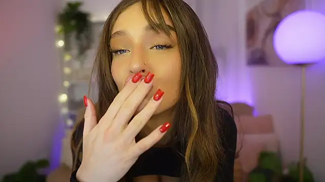 Clara Nia online show from 02-08-26, 07:28