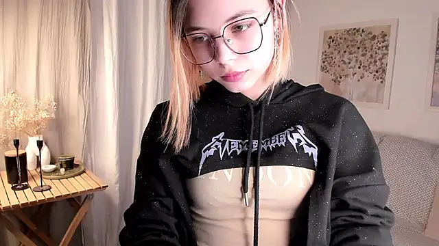 DarelleFare online show from 01-27-25, 11:00