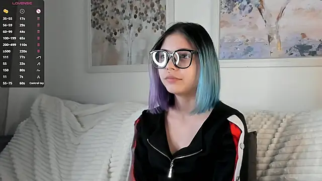 DarelleFare online show from 03-07-25, 11:07