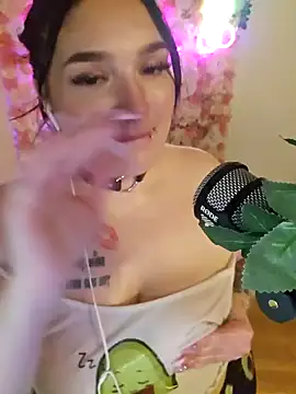 Jinyxx3 online show from 02-19-25, 04:22