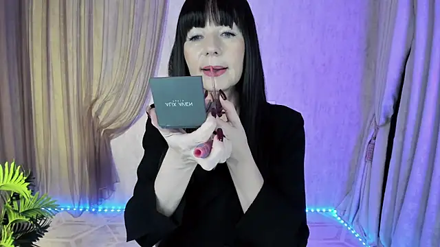 MonicaCheerful online show from 12-17-25, 11:38