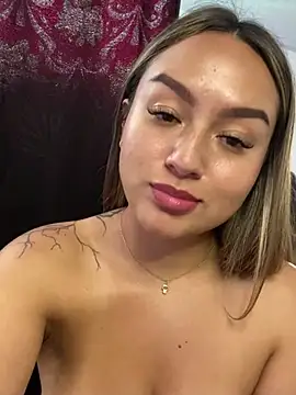 Snapshot of Iam_Cassi chatting on 02-25-25, 08:30 Iam Cassi online show from 02-25-25, 08:30