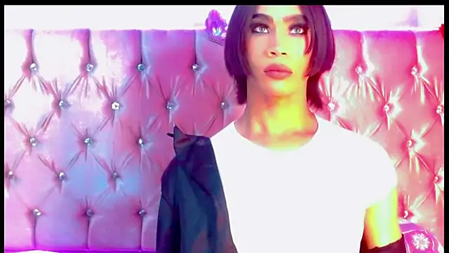 Snapshot of Dafnne_Gril chatting on 01-26-25, 01:20 Dafnne Gril online show from 01-26-25, 01:20