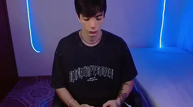 H3ll B0I online show from 02-26-25, 04:25