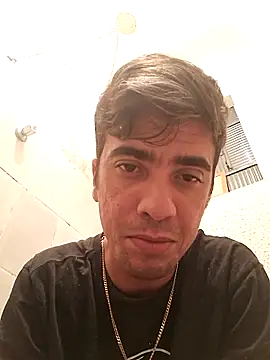 Snapshot of thallespessoa chatting on 10-18-25, 11:38 thallespessoa online show from 10-18-25, 11:38