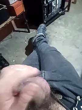 Snapshot of Dj89rrlc chatting on 09-20-25, 01:39 Dj89rrlc online show from 09-20-25, 01:39