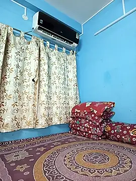 Snapshot of straightthing chatting on 09-10-25, 07:47 straightthing online show from 09-10-25, 07:47