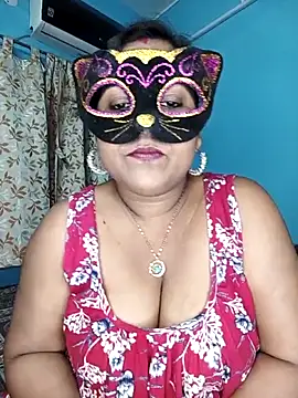 Snapshot of straightthing chatting on 10-13-25, 07:47 straightthing online show from 10-13-25, 07:47