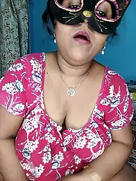 Snapshot of straightthing chatting on 10-15-25, 08:20 straightthing online show from 10-15-25, 08:20