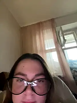 DearAlise online show from 11-17-25, 10:10