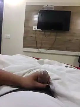 xmanrawan2 online show from 03-06-25, 10:41