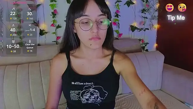 MelodyWinx online show from 12-19-25, 02:18