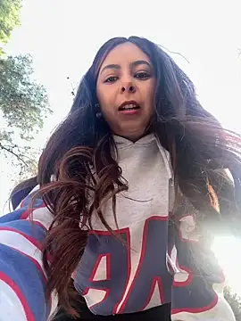 Snapshot of Mar_marz chatting on 02-26-25, 09:42 Mar marz online show from 02-26-25, 09:42