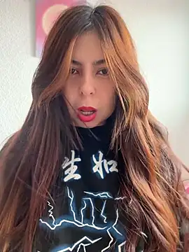 Snapshot of Mar_marz chatting on 03-05-25, 01:28 Mar marz online show from 03-05-25, 01:28