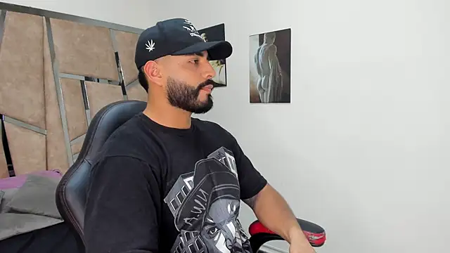 LeandroRusso online show from 02-26-25, 08:44