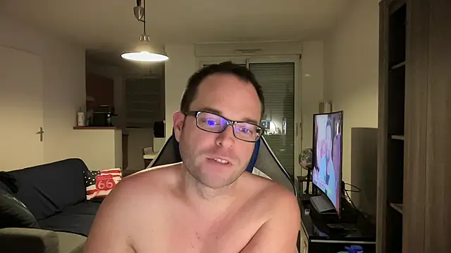 Funnyjul31 online show from 02-04-25, 06:06