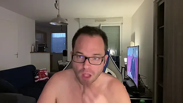 Funnyjul31 online show from 02-17-25, 05:53